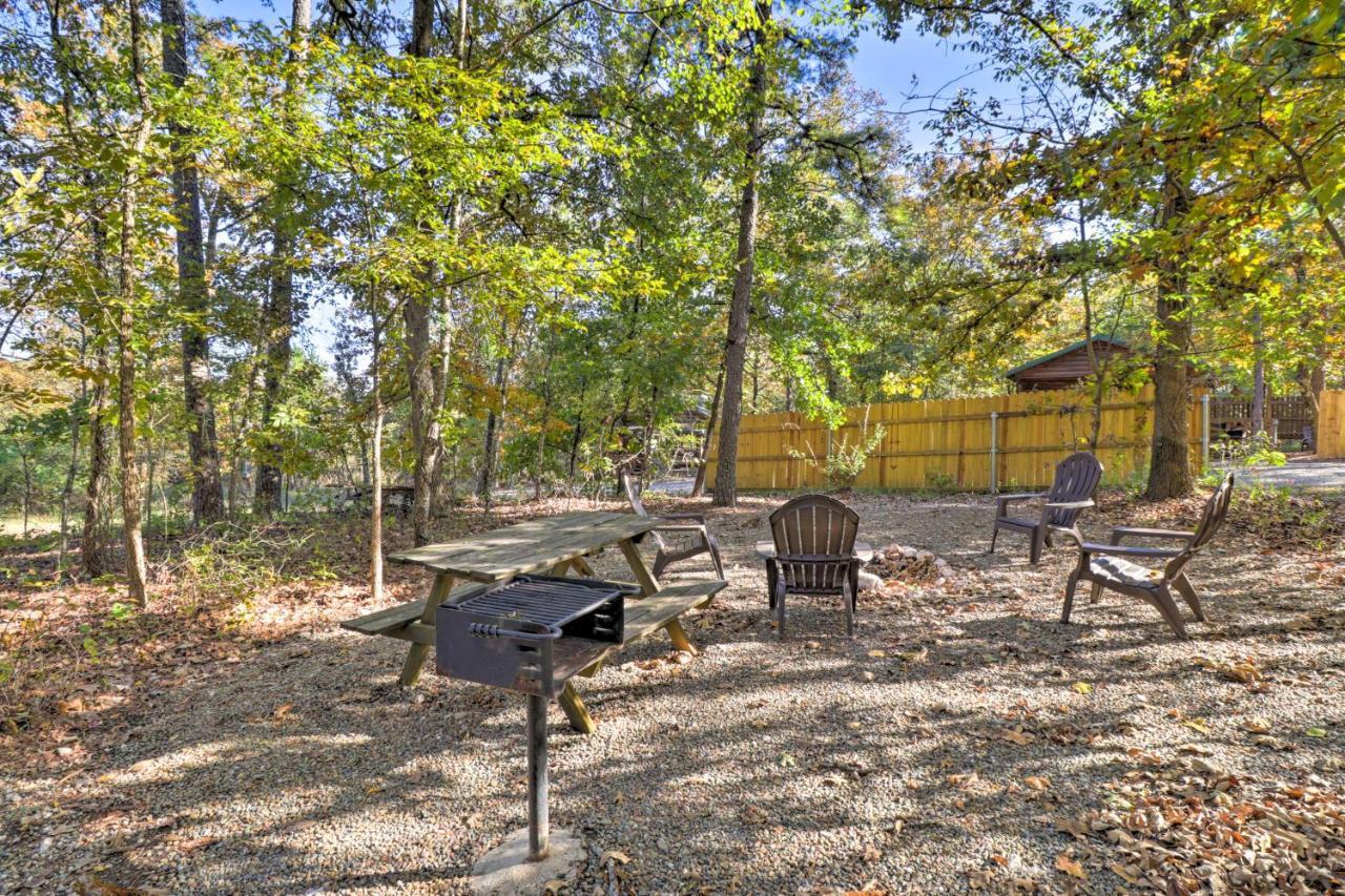 Broken Bow Cabin With Hot Tub And Bbq - 4 Mi To Lake! Stephens Gap Luaran gambar
